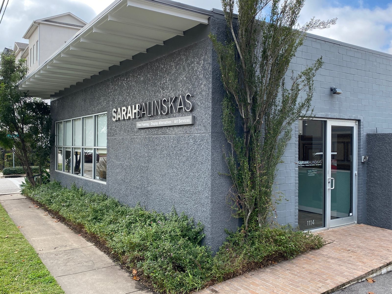 Exterior of the Sarah Balinskas Art Services studio on Taft Street, Houston